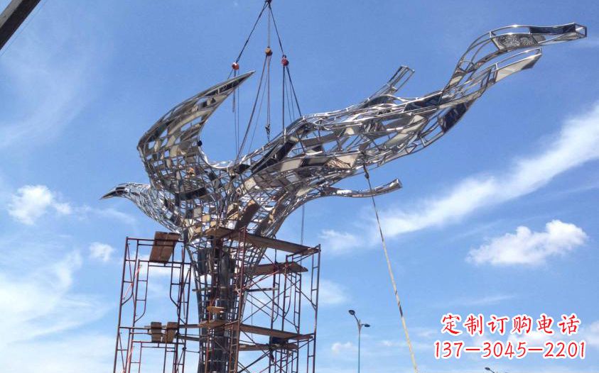 湖南不锈钢镂空鸽子雕塑