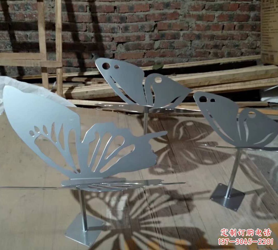 湖南不锈钢镂空蝴蝶景观雕塑12