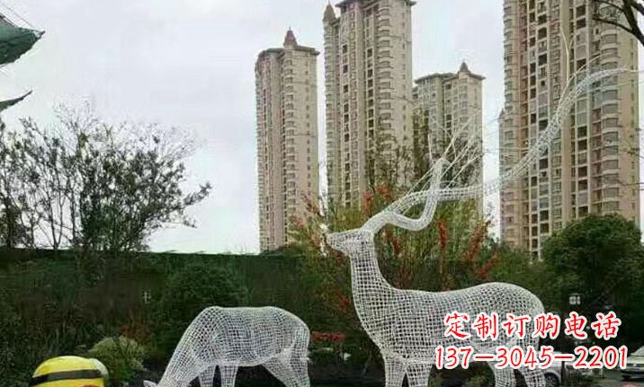 湖南不锈钢镂空鹿动物雕塑