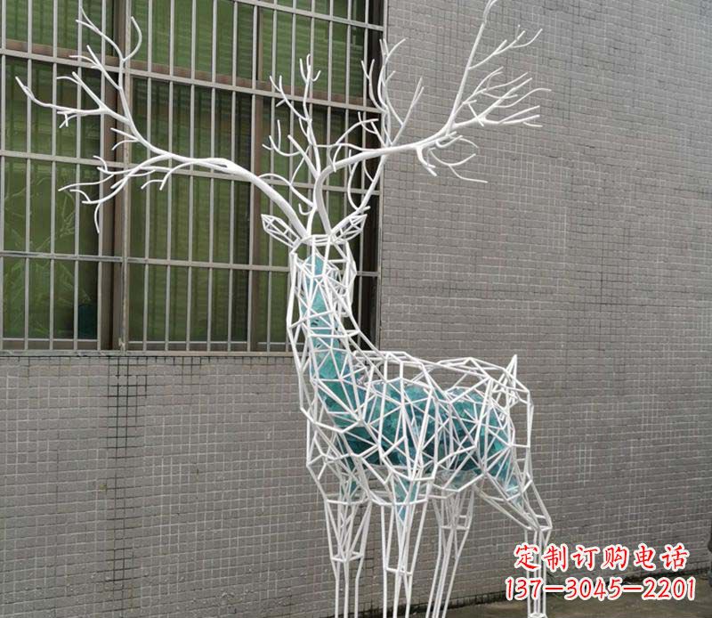 湖南不锈钢镂空梅花鹿雕塑