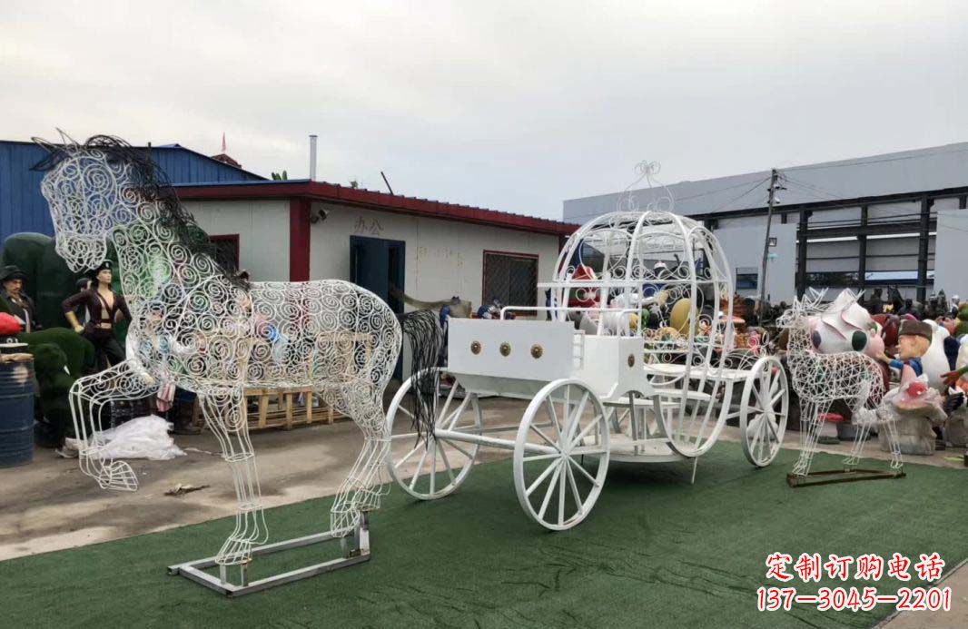 湖南不锈钢镂空欧式马车雕塑