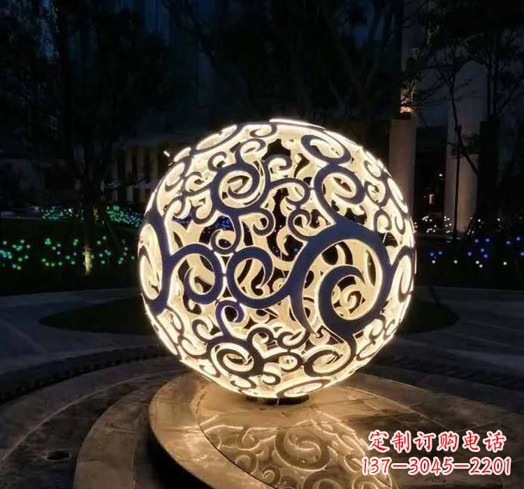 湖南不锈钢镂空球喷泉雕塑2