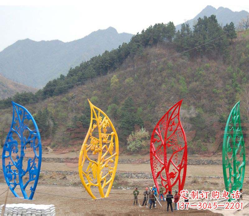 湖南不锈钢镂空树叶景观雕塑1