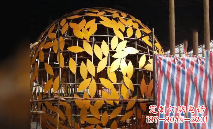 湖南不锈钢镂空树叶球景观雕塑