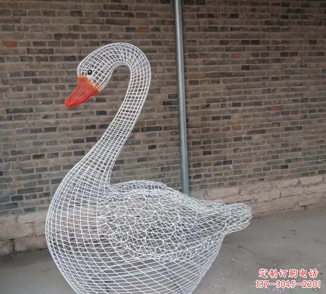 湖南不锈钢镂空天鹅雕塑1