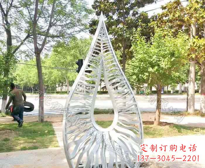 湖南不锈钢镂空造型水滴雕塑