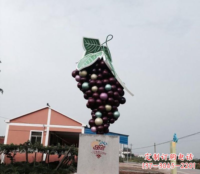 湖南精美绝伦的不锈钢葡萄雕塑