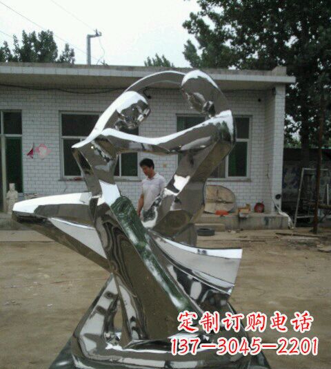 湖南浪漫的不锈钢情侣雕塑