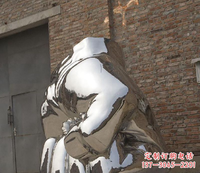 湖南不锈钢拳头雕塑