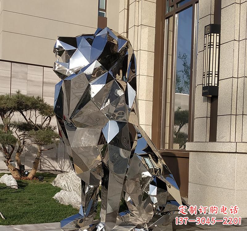 湖南不锈钢狮子雕塑精美而又富有艺术感