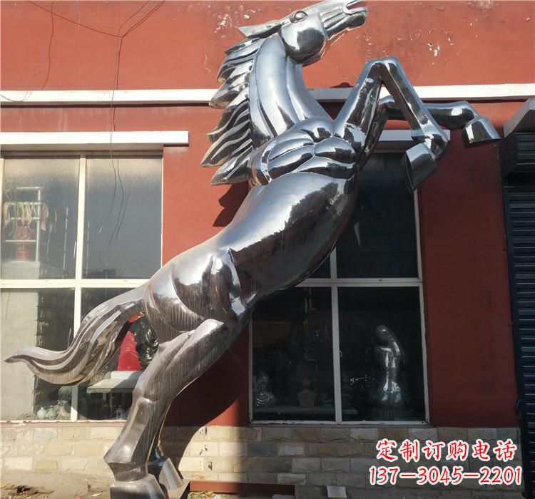 湖南不锈钢跳跃马雕塑