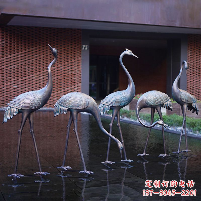 湖南不锈钢仙鹤飞翔雕塑