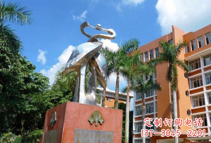 湖南不锈钢小区抽象仙鹤雕塑