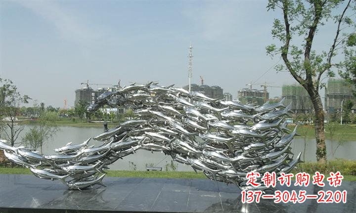 湖南精美动物雕塑点缀不锈钢鱼群公园