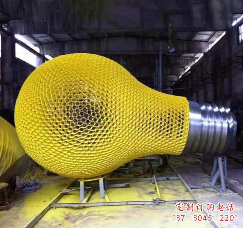 湖南不锈钢园林创意灯泡雕塑