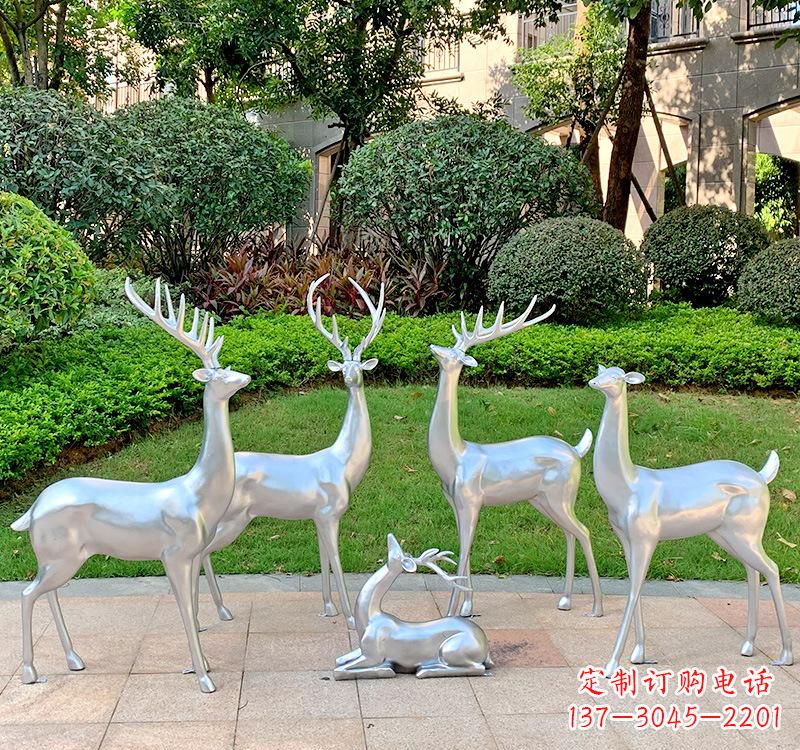 湖南不锈钢园林小鹿雕塑美丽的艺术点缀