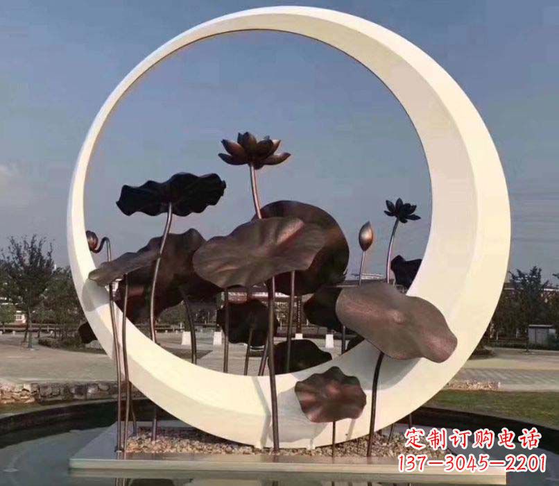 湖南不锈钢圆环荷花景观雕塑
