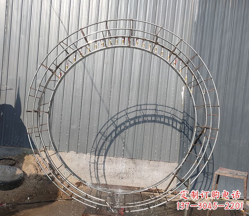 湖南不锈钢圆环景观雕塑