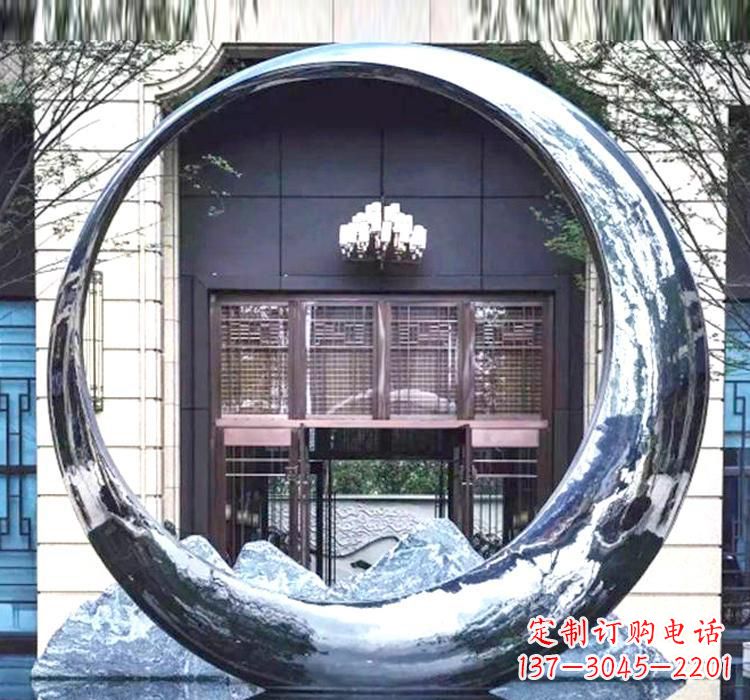 湖南不锈钢圆环镜面雕塑