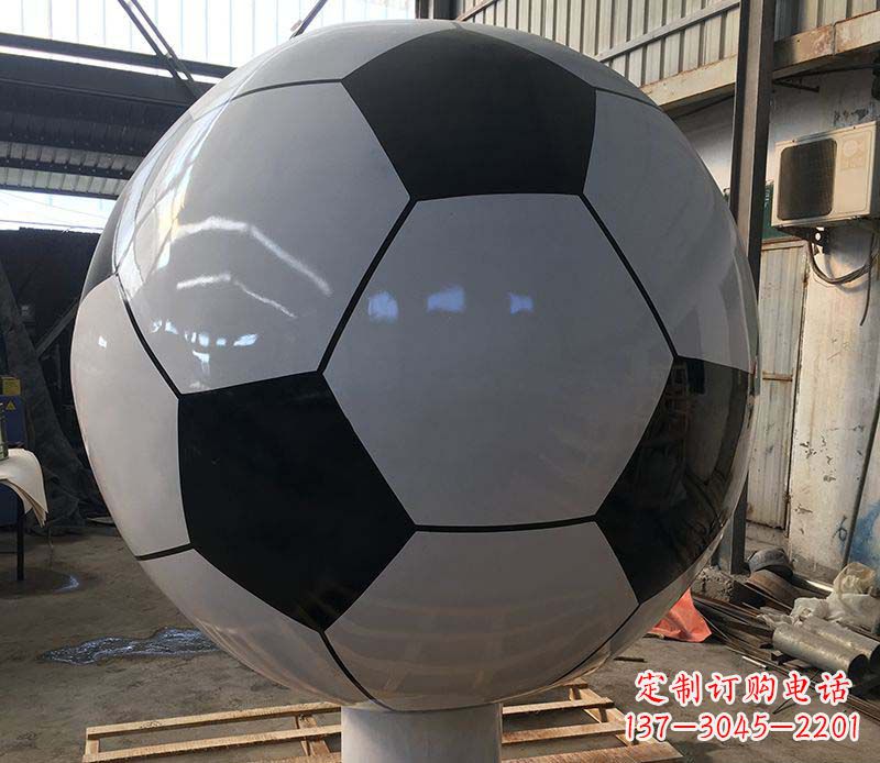湖南不锈钢足球雕塑精美的艺术品