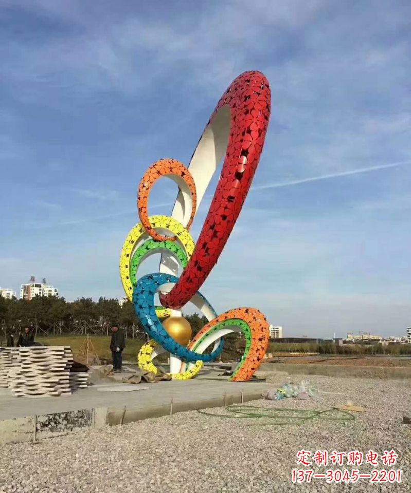 湖南彩色不锈钢抽象圆环雕塑1