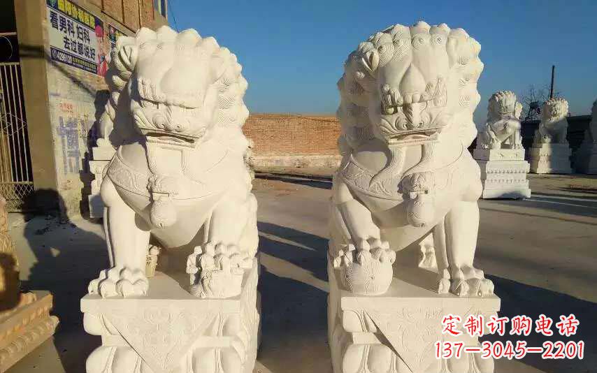 湖南踩球狮子石雕塑