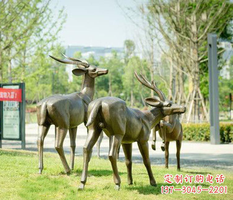湖南藏羚羊公园羚羊铜雕