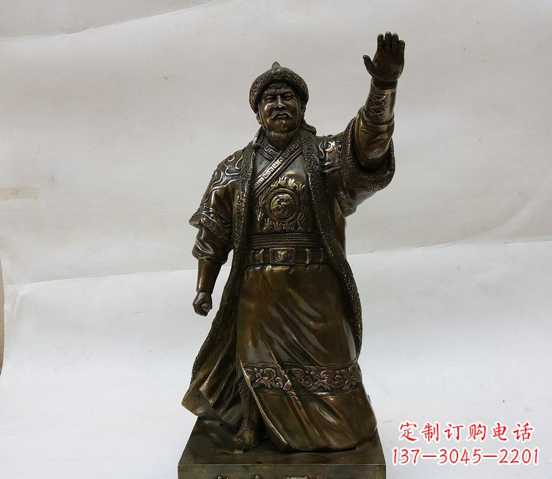 湖南成吉思汗源自铜雕的传奇人物