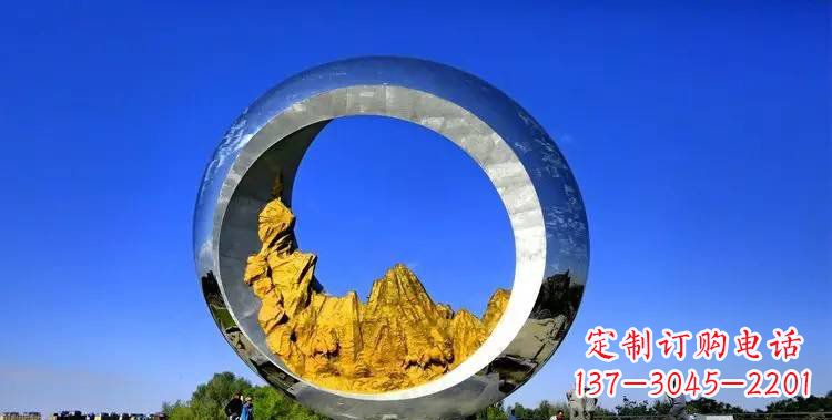 湖南月亮雕塑——城市的美丽装饰