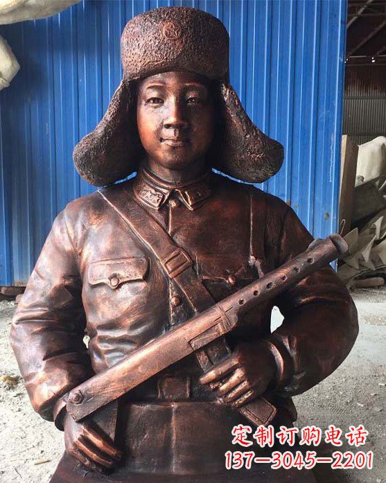 湖南雷锋雕塑象征着无私奉献的力量