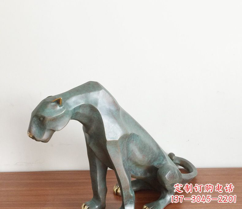 湖南抽象豹子动物铜雕