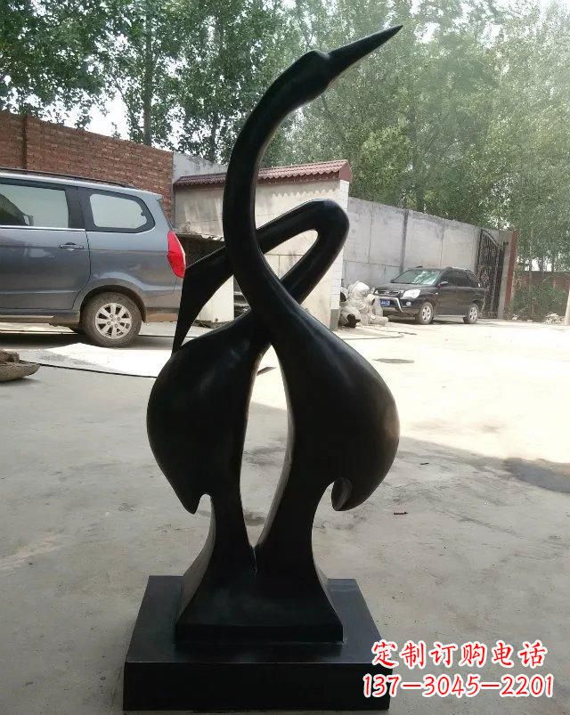 湖南精美的天鹅雕塑
