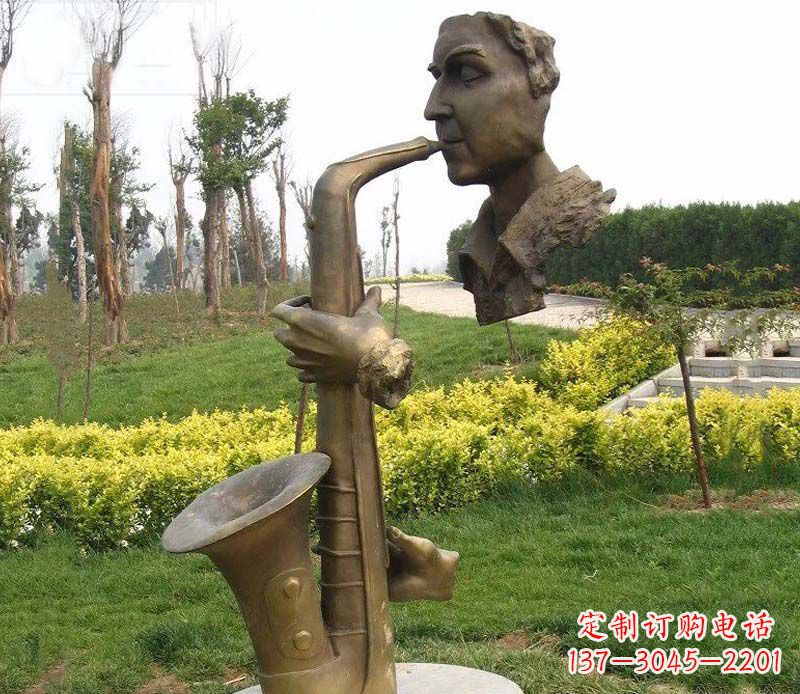 湖南吹萨克斯铜雕