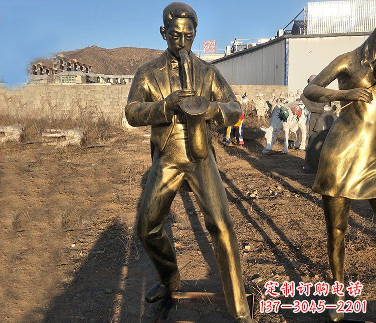 湖南吹萨克斯音乐人物铜雕雕塑