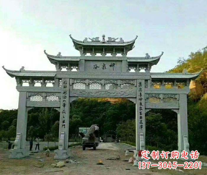 湖南村口石雕牌楼千百年文化瑰宝