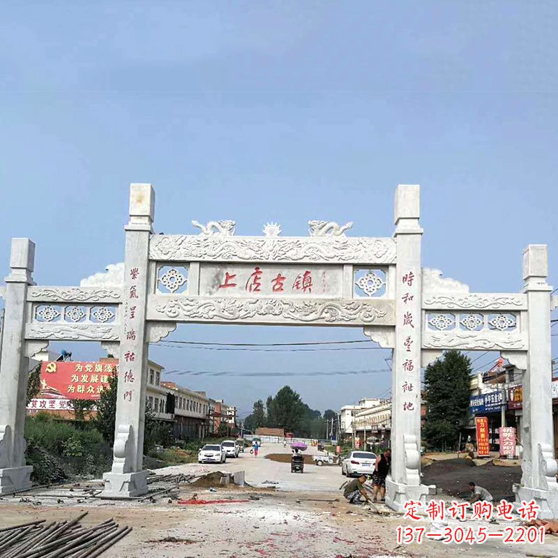 湖南村镇牌坊雕塑传承百年文化
