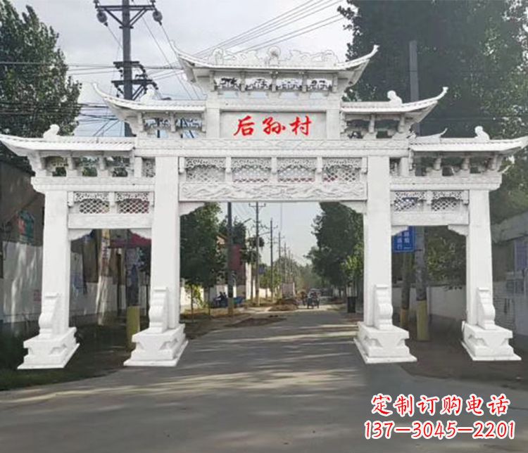 湖南精巧古朴的村庄牌坊石雕