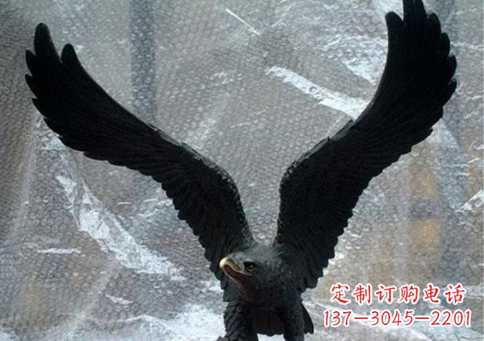 湖南大鹏展翅玻璃钢老鹰雕塑