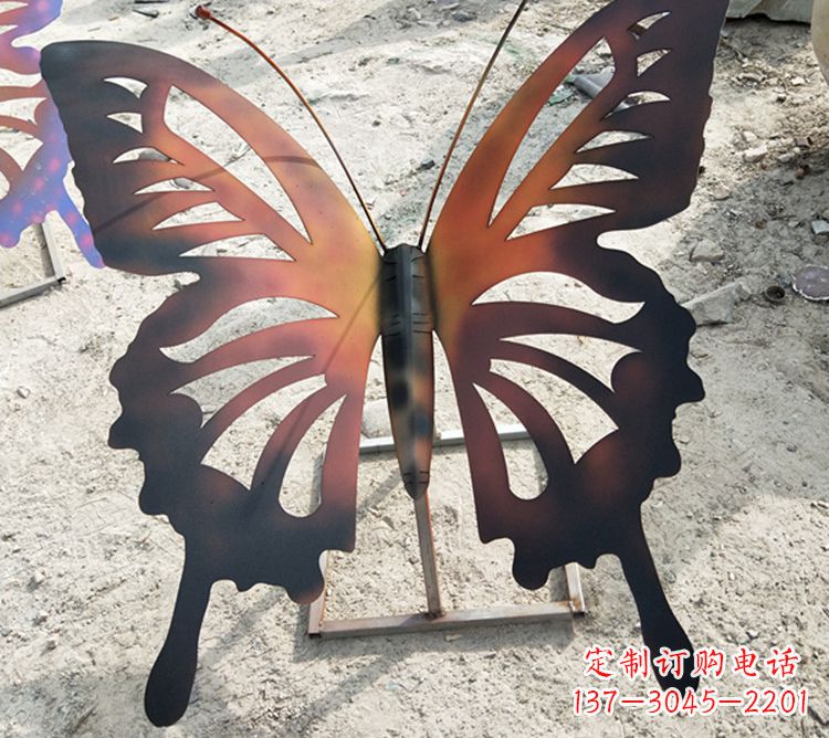 湖南大型不锈钢铁艺蝴蝶雕塑,户外公园园林彩色昆虫摆件