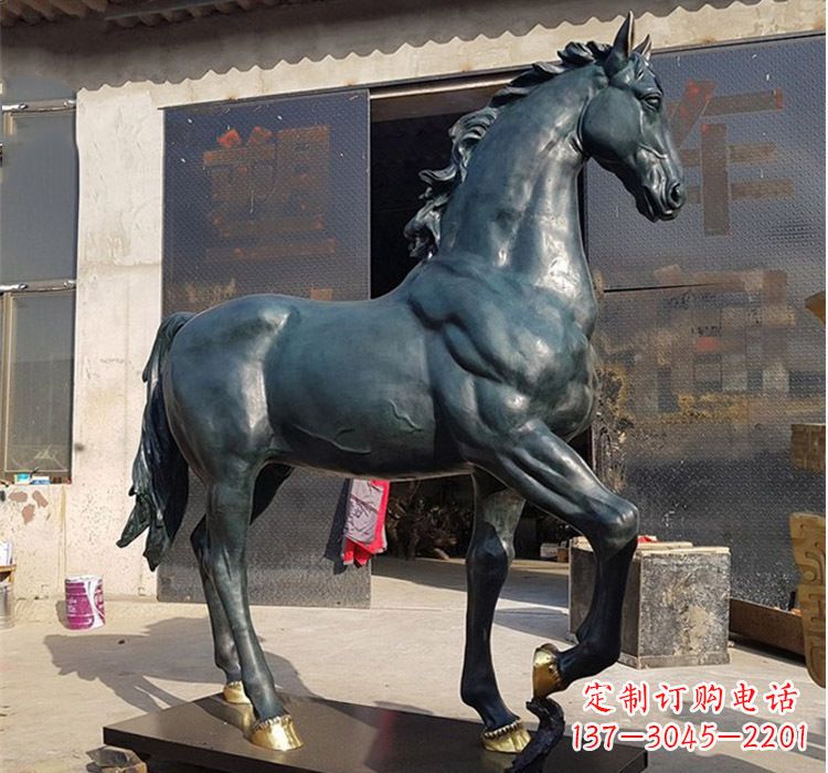 湖南独特优雅的大型铸铜马雕塑