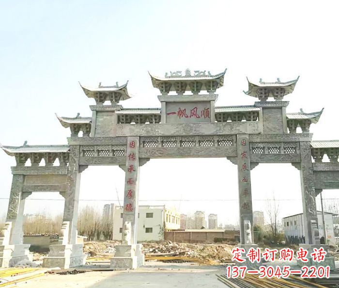 湖南别具一格的大型五门石雕牌楼