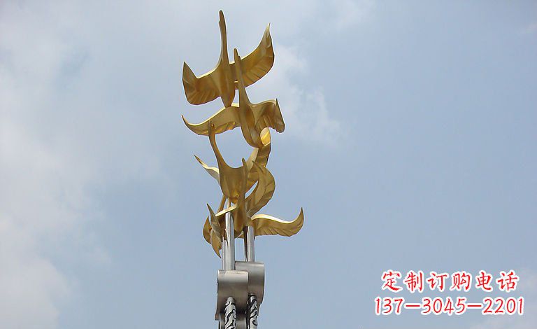 湖南大雁不锈钢雕塑—梦想之羽
