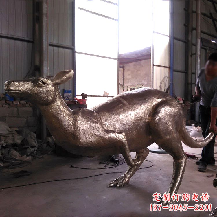 湖南精美袋鼠纯铜雕塑