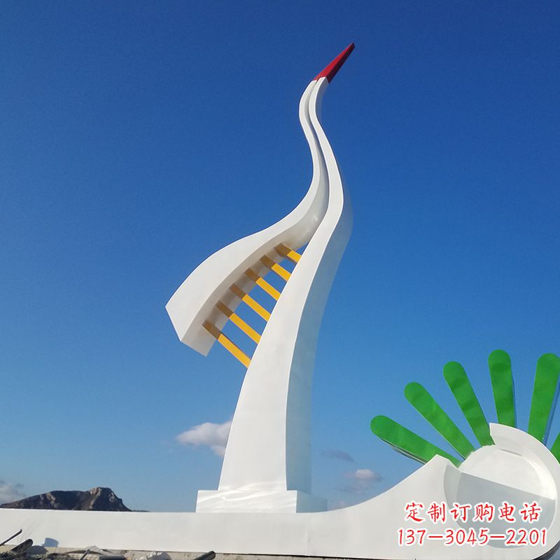 湖南珍贵雅致的丹顶鹤雕塑