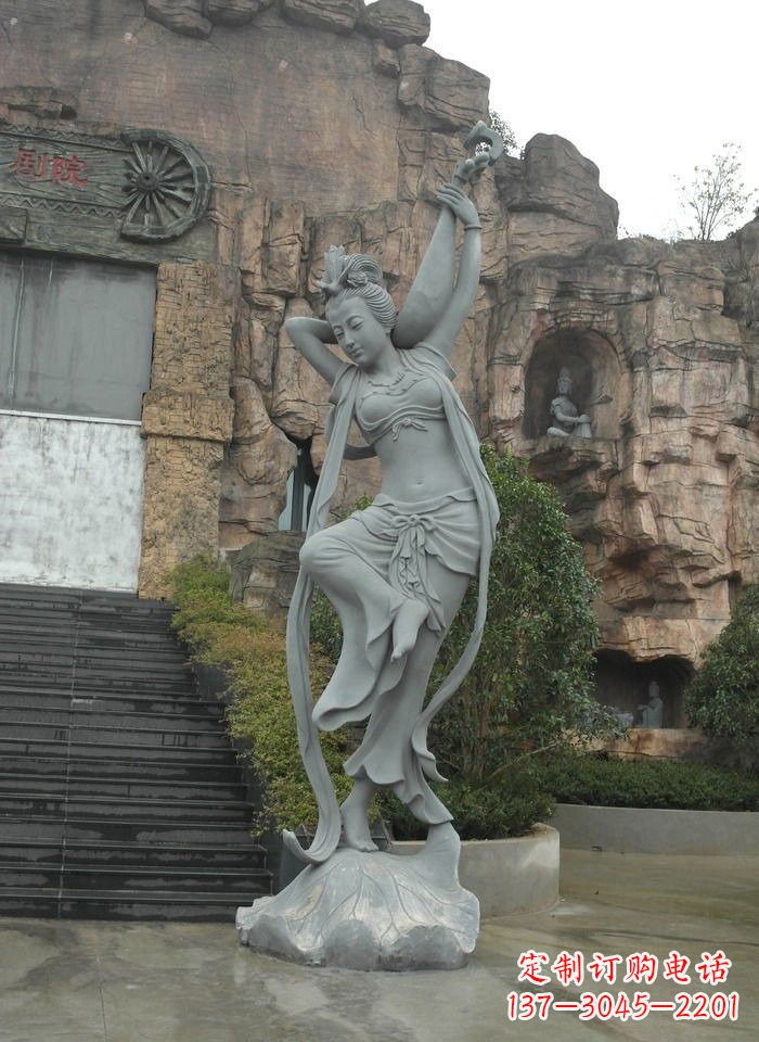 湖南琵琶飞天人物石雕