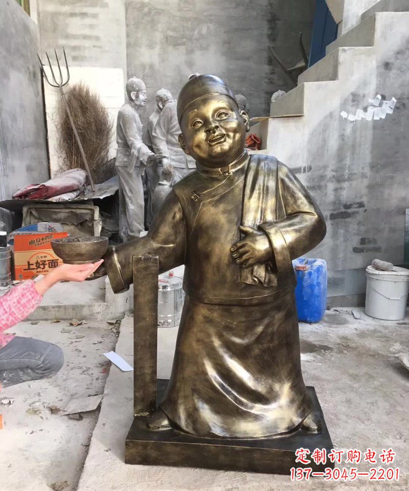湖南店小二人物铜雕 (2)