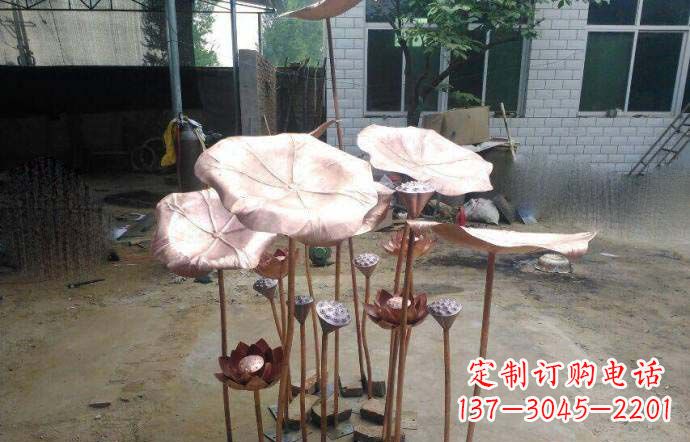 湖南锻铜荷叶雕塑