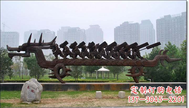 湖南锻铜赛龙舟雕塑