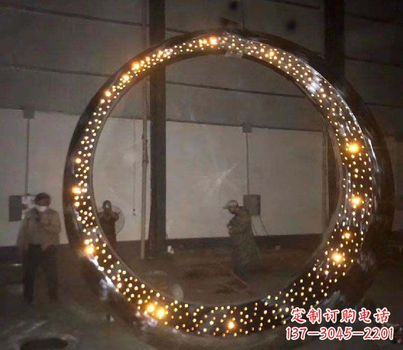 湖南发光圆环不锈钢雕塑