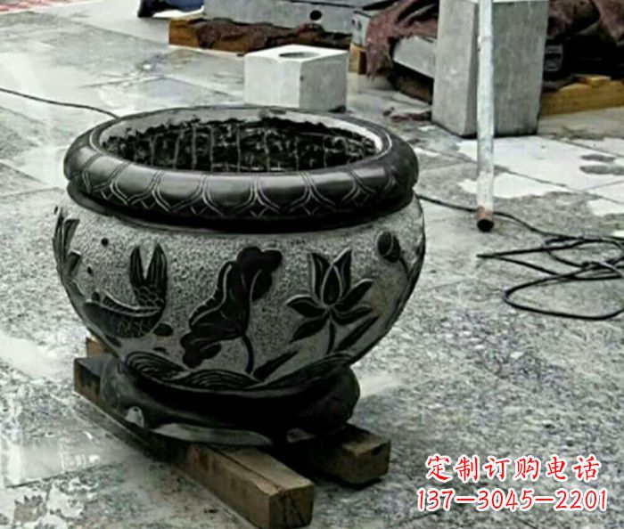 湖南精美仿古招财水缸石雕